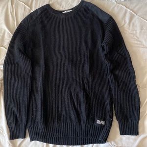 Boys sweaters, size 10-12